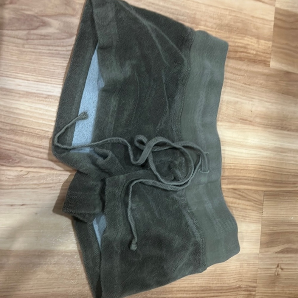 army green hard tail shorts
